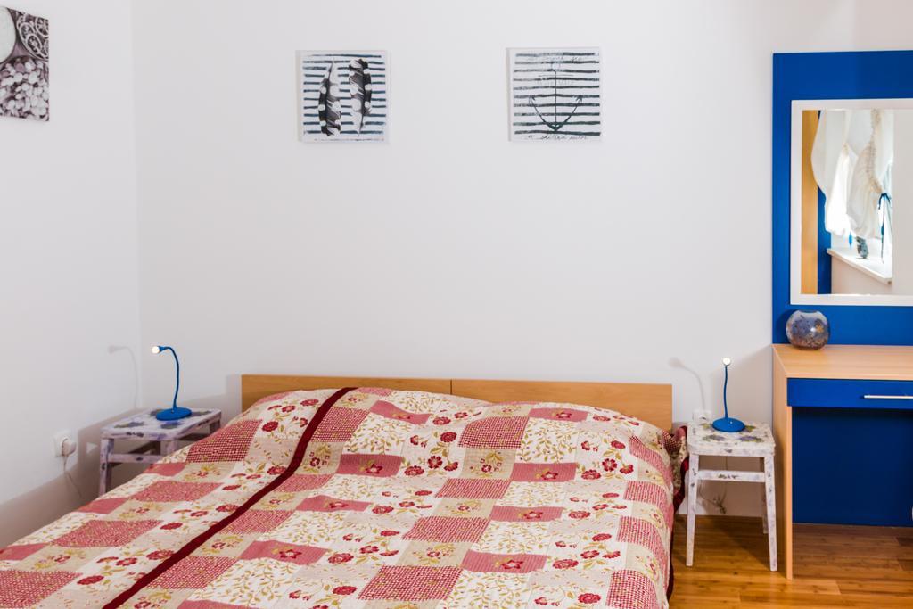 Apartments Seka Novi Vinodolski Kültér fotó