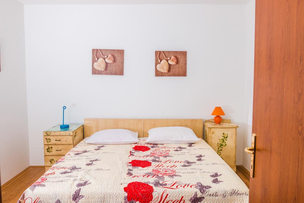 Apartments Seka Novi Vinodolski Kültér fotó